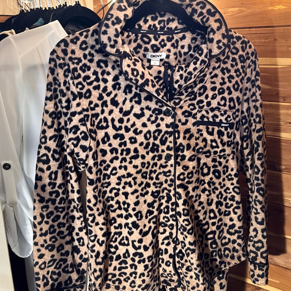 DKNY Animal Print Pajama set Black and Tan leopard print size small